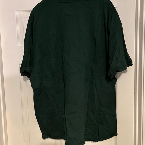 Elf inspired holiday T-shirt 3x dark green - Picture 3 of 3